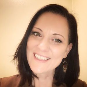 Meet your Posher, Madeleine